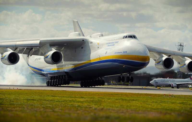 АН 124 Мрия