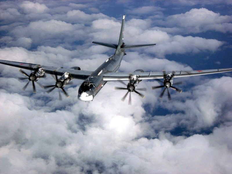 Бомбардировщик ту-95мс