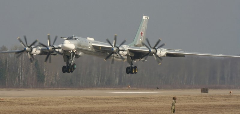 Ту 95 взлет