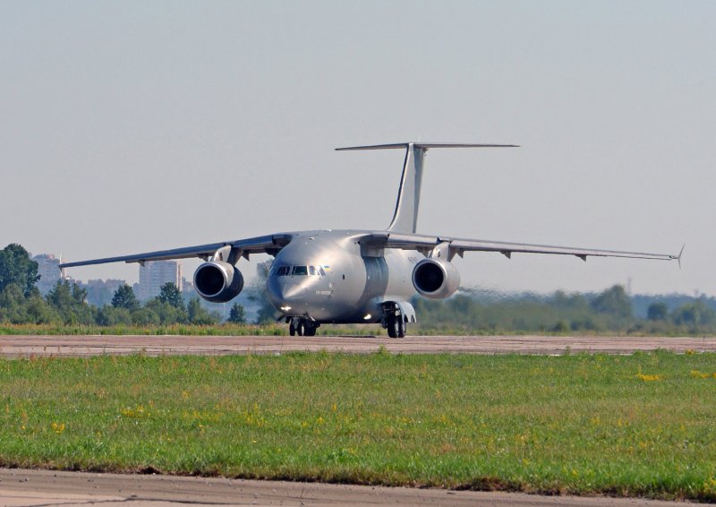 Самолет АН-178