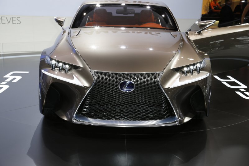 Lexus LF 350