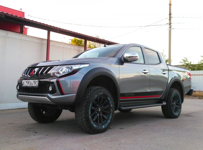 Mitsubishi l200 5