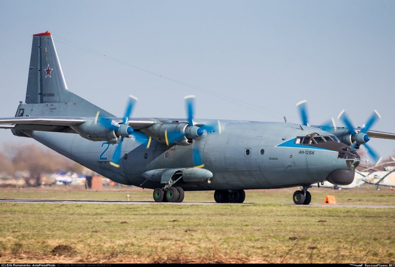 Самолет ан12 ВКС