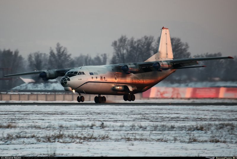АН-12 ra-11130