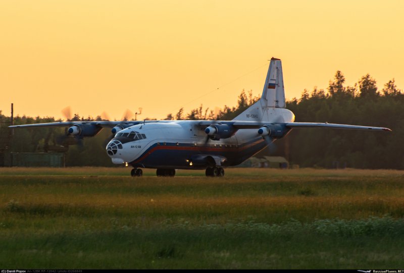 АН-12бк б/н 33 Омск