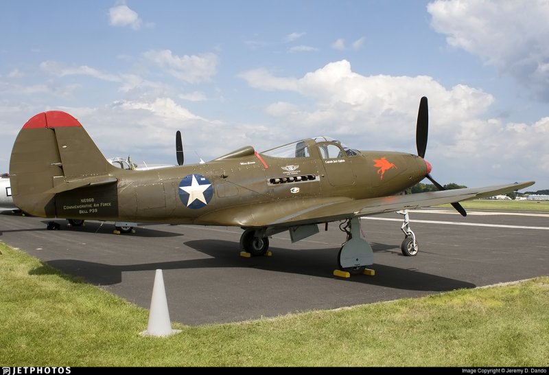Самолет Bell p-39