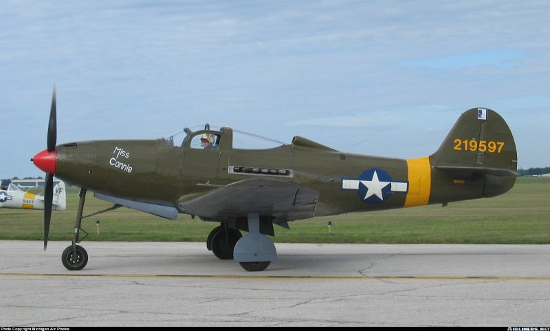 Самолет "Bell p-39 Airacobra",