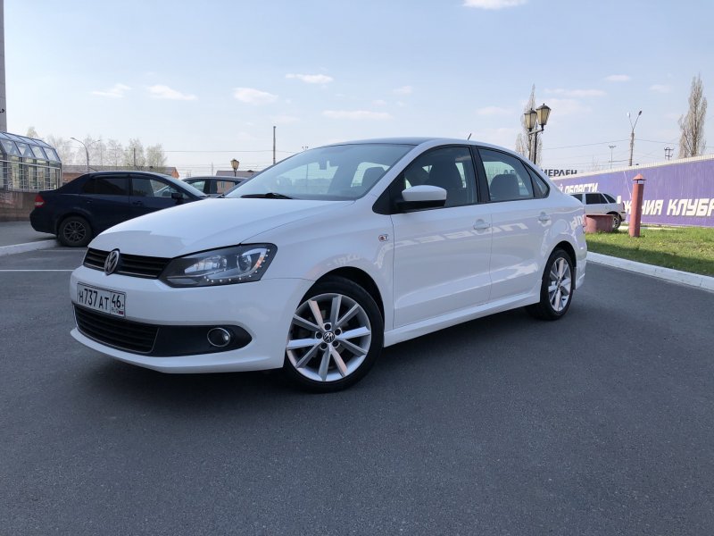 VW Polo sedan r16