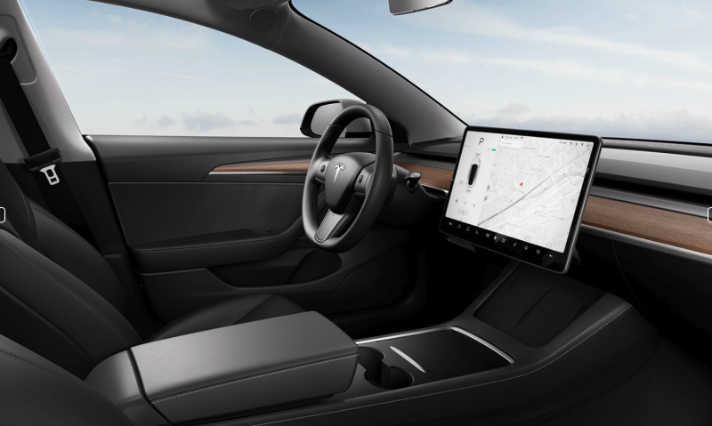 Tesla model 3 Performance салон