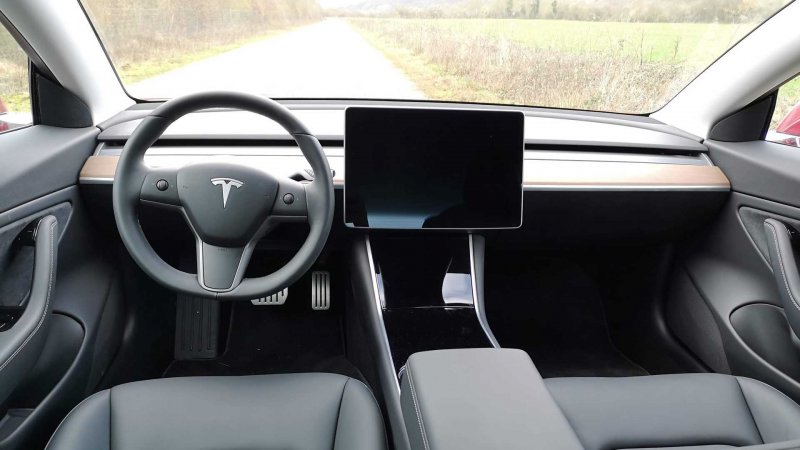 Tesla model 3 салон