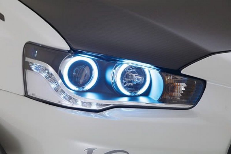 Фара Mitsubishi Lancer 10