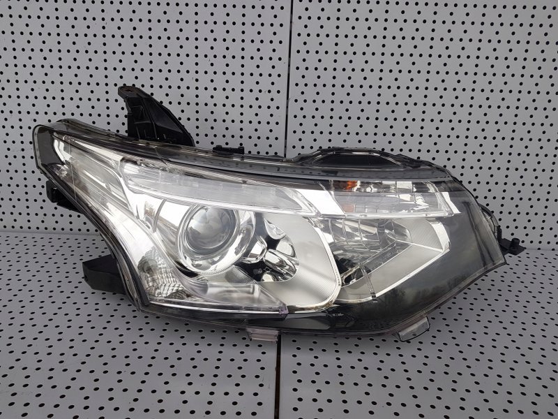 Mitsubishi Outlander III 2012 фара передняя правая ксенон