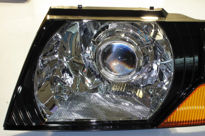 Фары Depo Mitsubishi Pajero 3