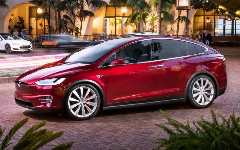 Tesla model x p90d