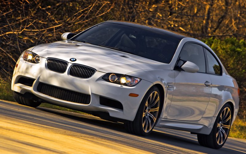 Машина BMW m3
