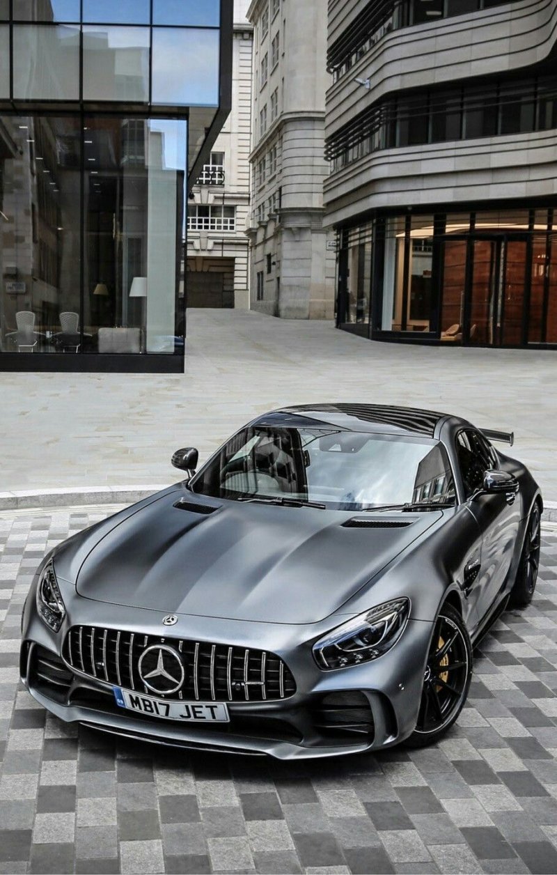 Mercedes AMG GTR