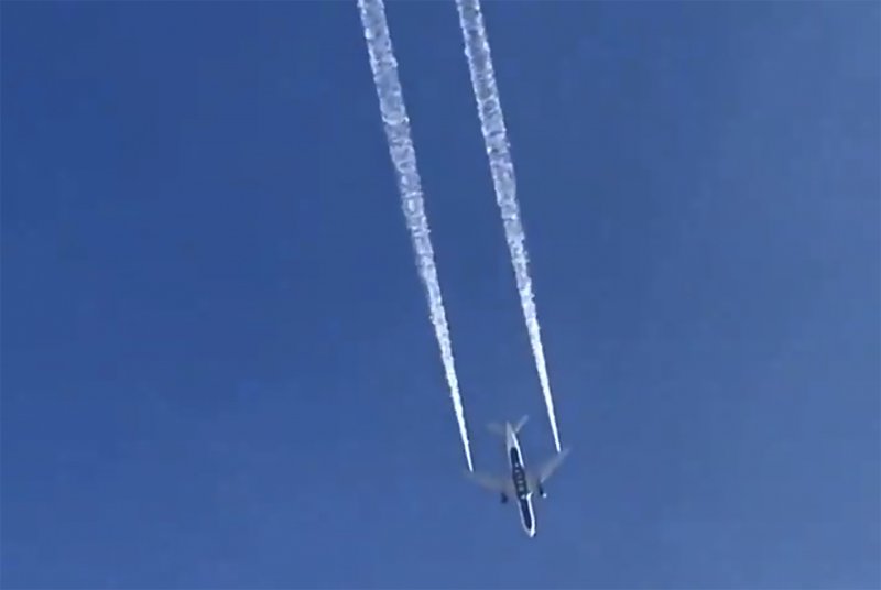 Выхлопы авиационного топлива