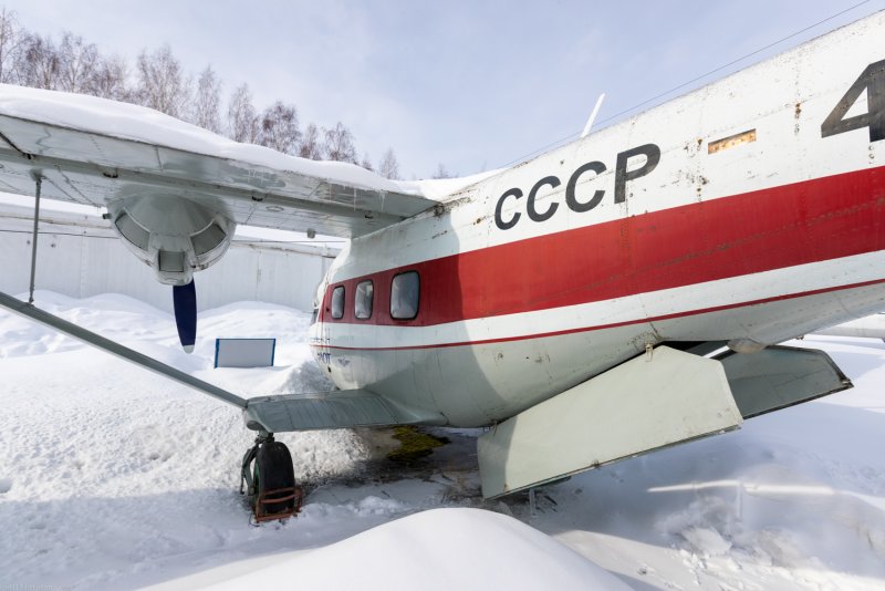 АН-14 пассажирский самолёт