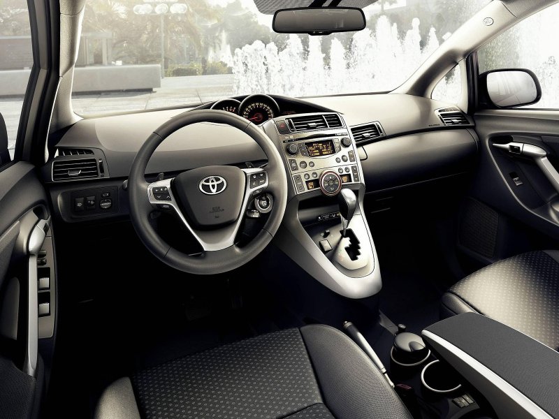 Toyota Verso i 1.8 2009