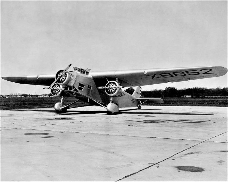 Ford Trimotor салон