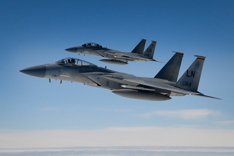 Самолет f-15c