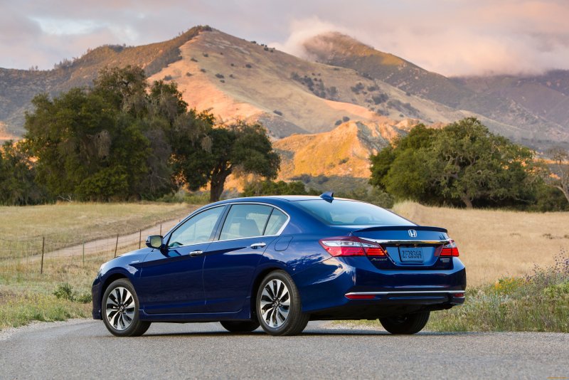 Honda Accord 2016 гибрид