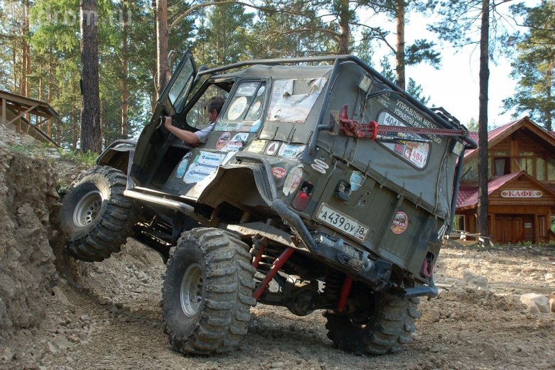 Тюнингованный УАЗ 469 для бездорожья
