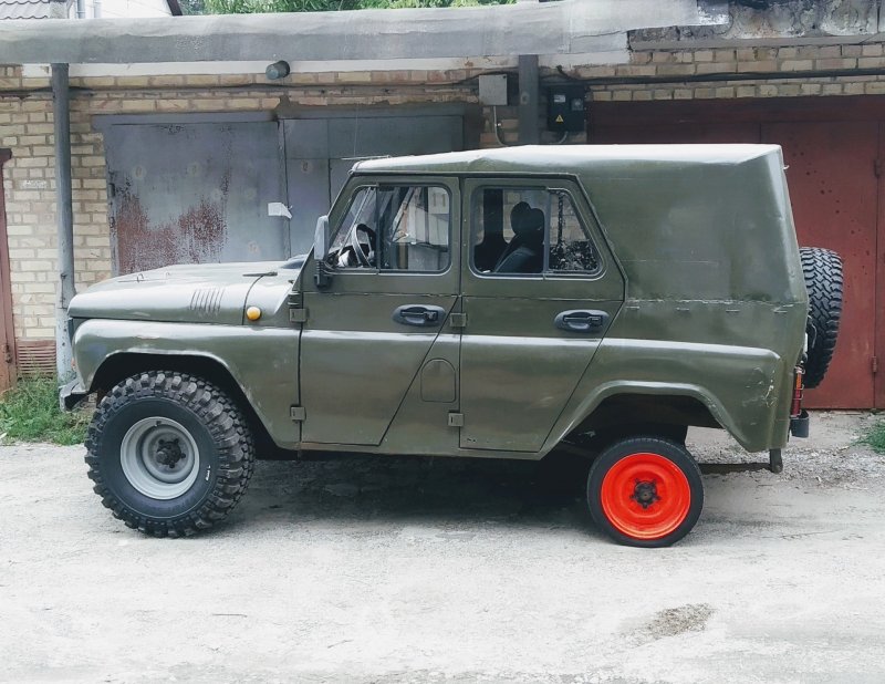 Заниженный УАЗ 469