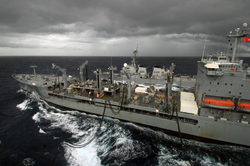 USNS Tippecanoe (t-ao 199)