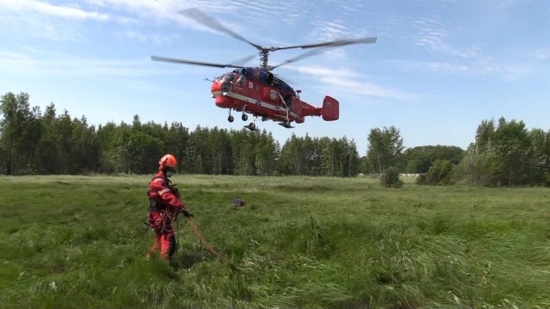 Ми-8 вертолет ОМОН