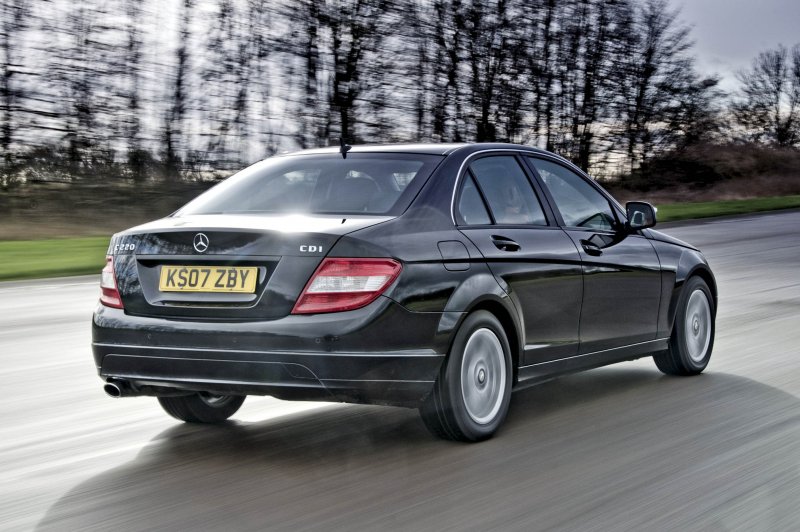 Мерседес c220 2008