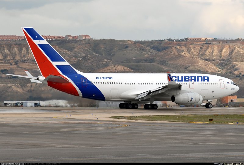 Ил-96 Cubana