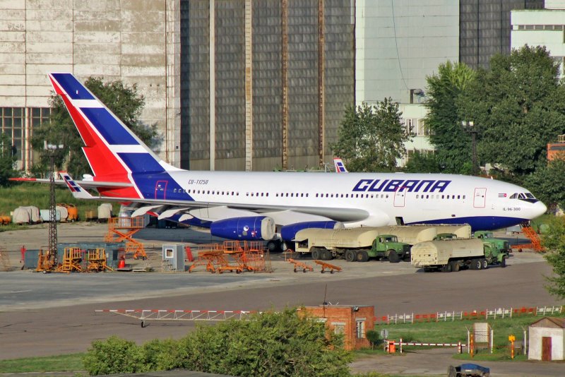 Ил 96 400 Cubana