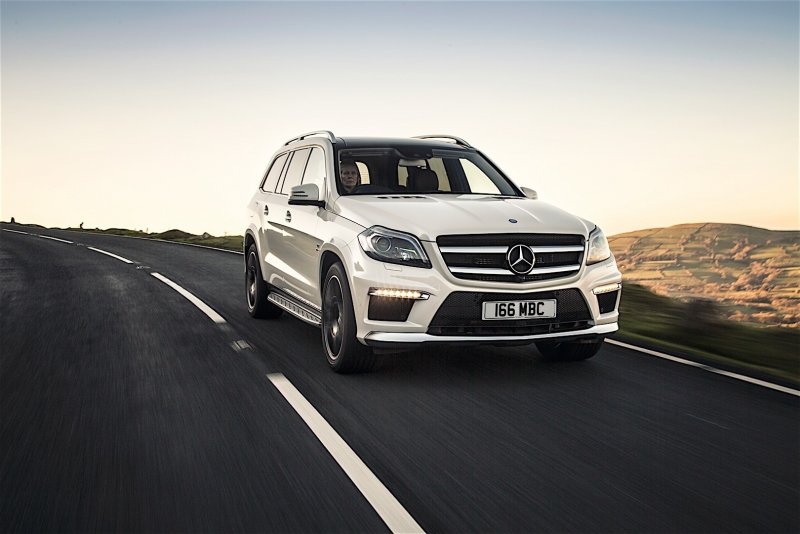 Мерседес gl 63 AMG белый