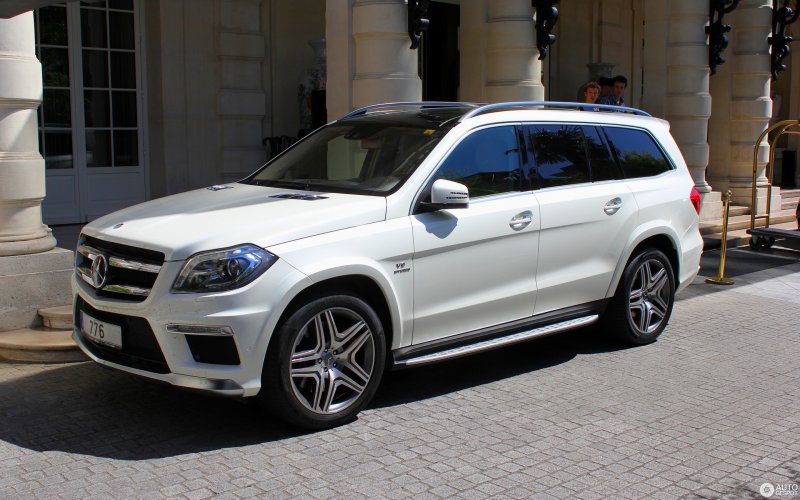 Мерседес-Бенц gl 63 AMG