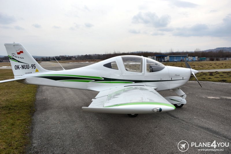 Самолёт Sierra p2002