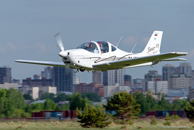 Plane Sierra