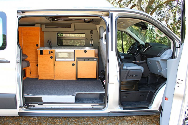 Ford Transit автодом салон