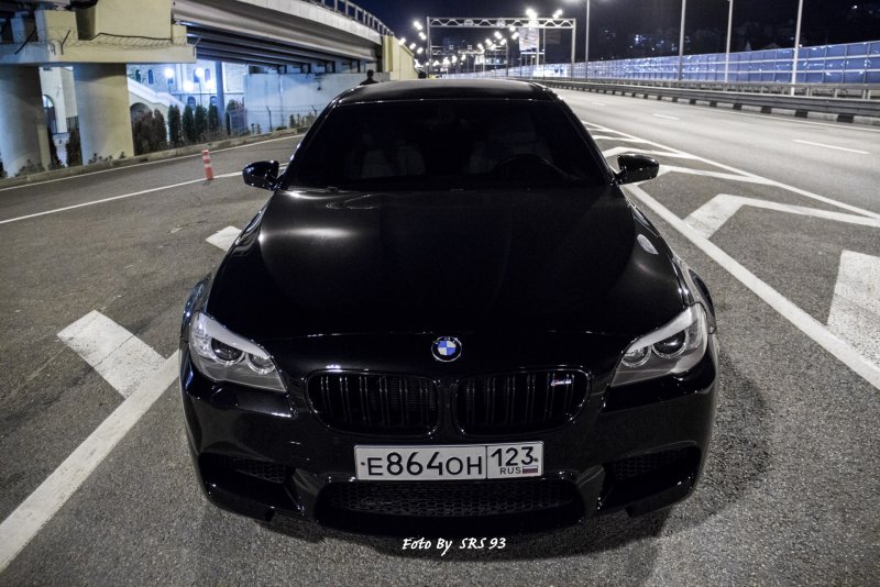 BMW 5 f10 черная