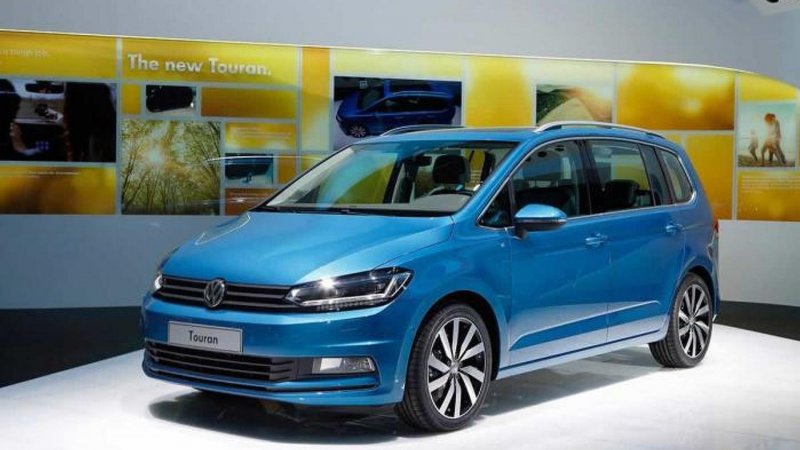 Минивэн Volkswagen Touran 1