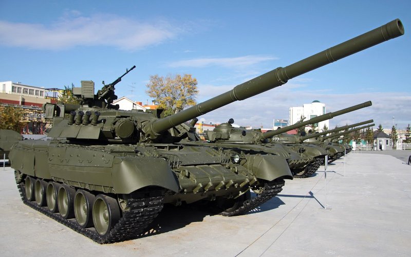 Танк т-80уд