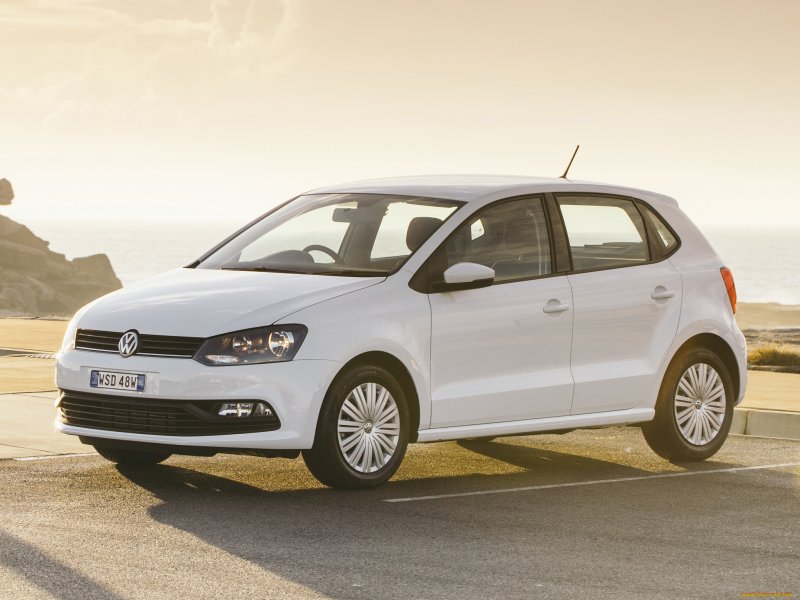 Volkswagen Polo 2014 белый