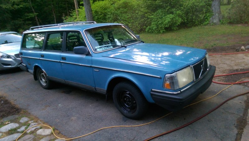 Volvo 245