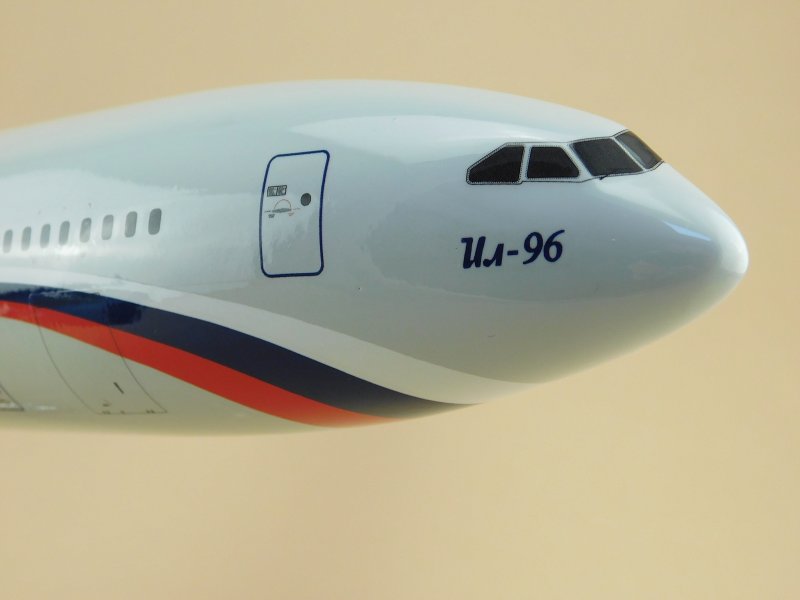 Масштабная модель ил-96-300 ПУ