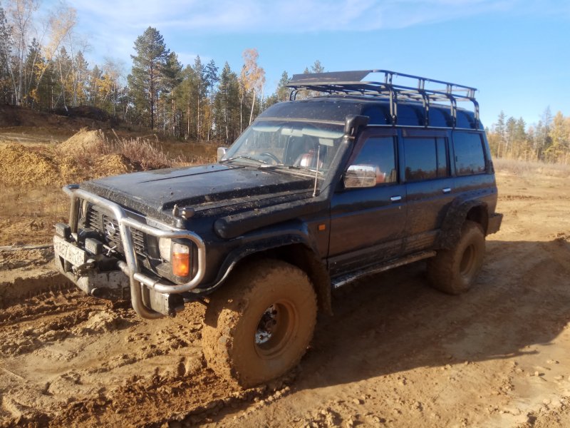 Nissan Patrol Safari y60 Rally