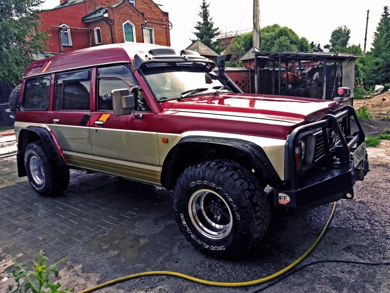 Nissan Safari y60