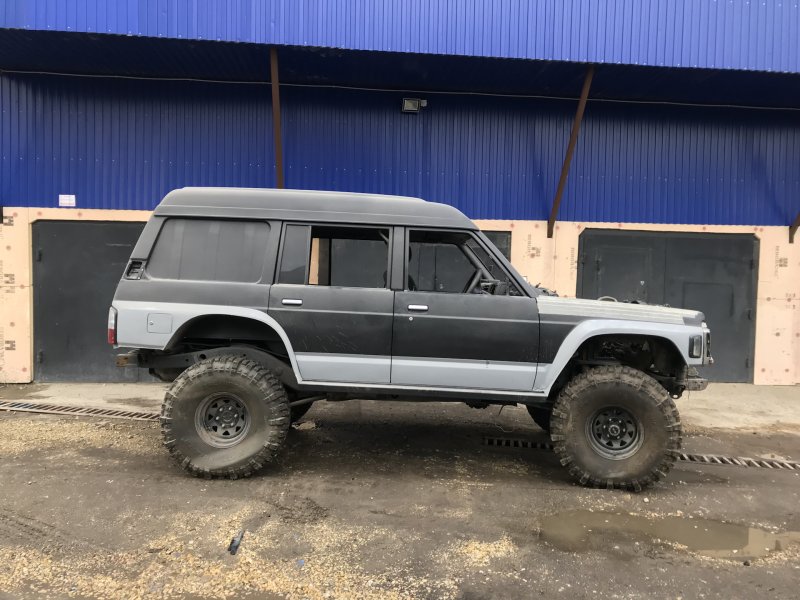 Nissan y60 Safari Pickup