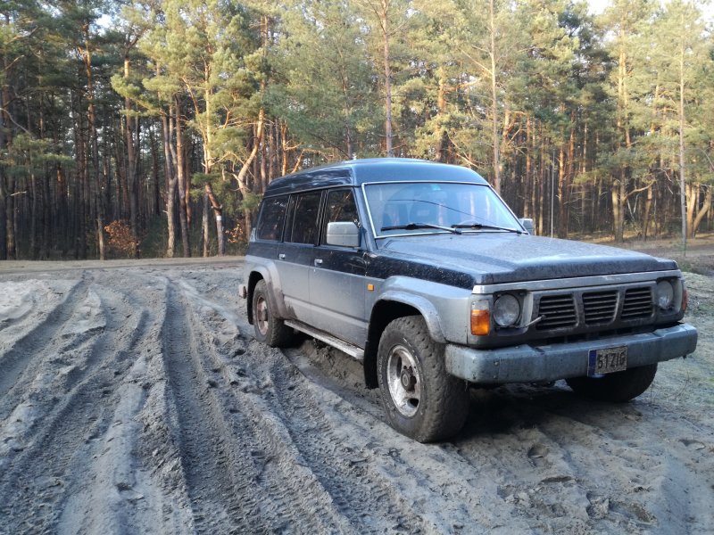Ниссан Safari y60