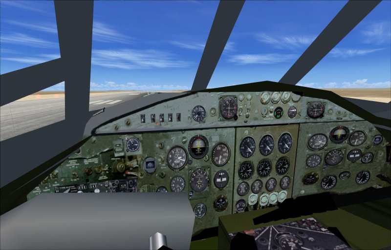 Embraer e-195 Cockpit