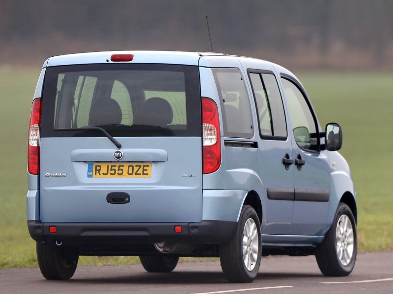 Автомобиль Fiat Doblo Panorama